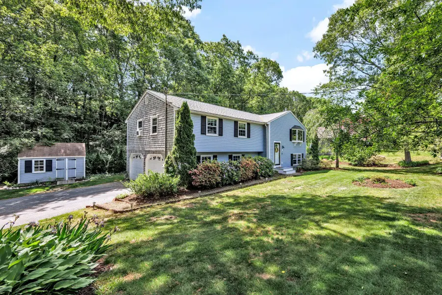 6 Woodvale Avenue, Plymouth, MA 02360 - #2