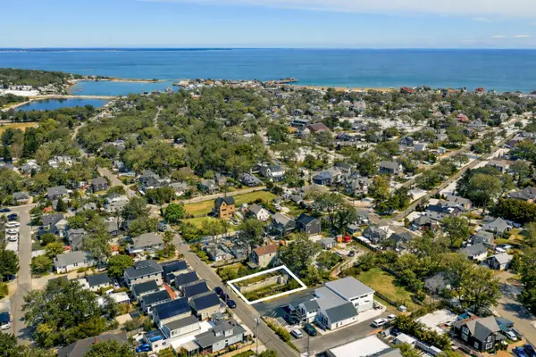 112 Dukes County Avenue, Oak Bluffs, MA 02557