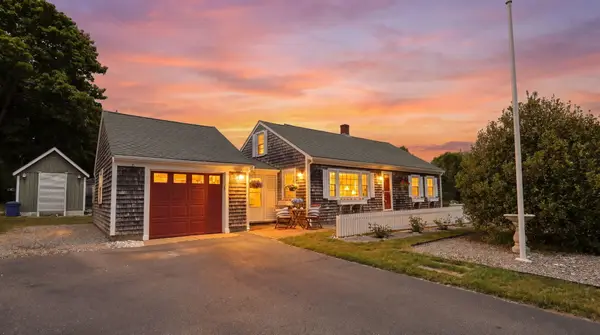 20 Peterson Road, Falmouth, MA 02540