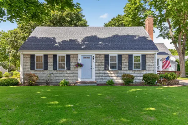 56 Field Street, Falmouth, MA 02540