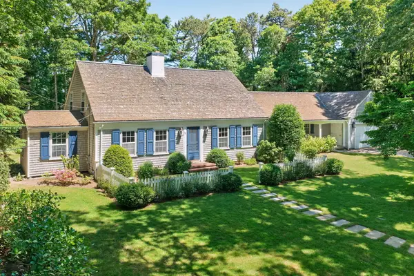106 Hathaway Road, Osterville, MA 02655