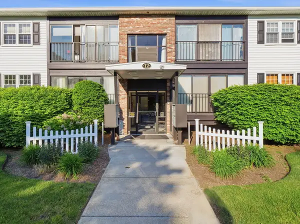 12 Candlewood Lane #APT 1-1, Dennis Port, MA 02639