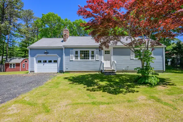 156 Red Brook Road, Teaticket, MA 02536