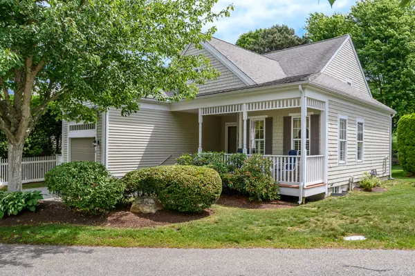 6 Hollyhock Knoll Court, Bourne, MA 02532