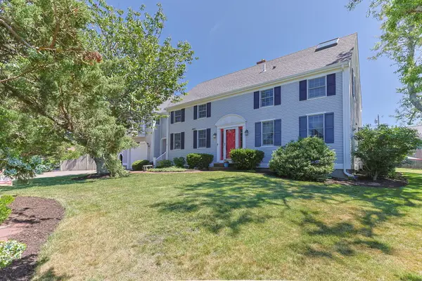 9 Dunes View Road, Dennis, MA 02638