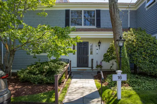 39 Tower Hill Road #APT 16D, Osterville, MA 02655