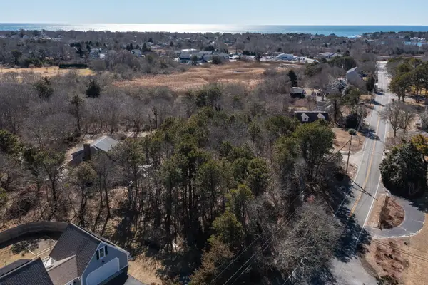 37 Doane Road, Harwich Port, MA 02646