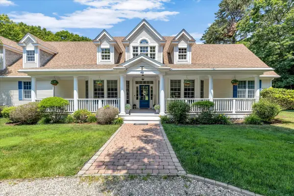 42 Iris Lane, Yarmouth Port, MA 02675