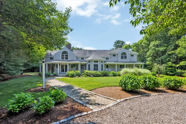 72 Highwood Way, Mashpee, MA 02649