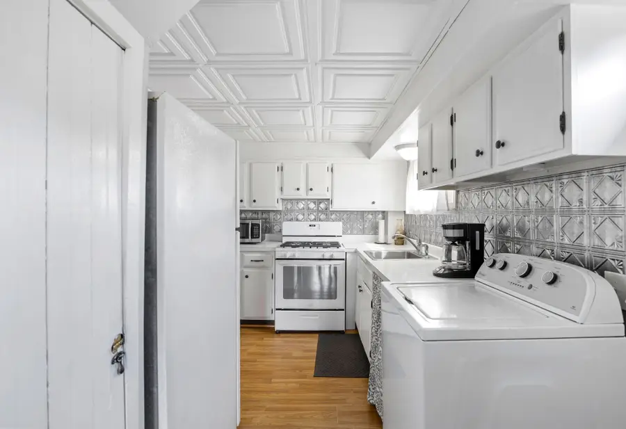 10 Cleveland Avenue, Onset, MA 02558 - #3