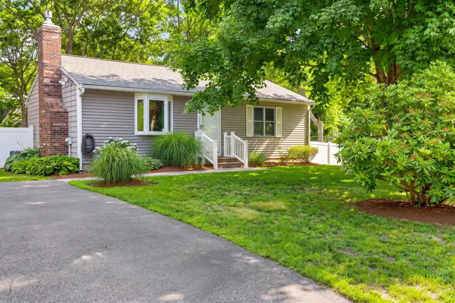 545 Lincoln Rd Extension, Hyannis, MA 02601 - #2