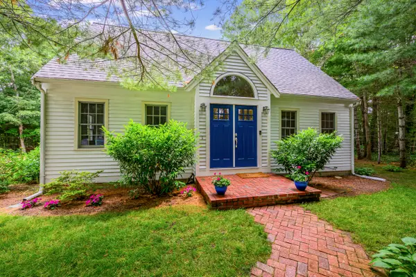 20 Shannon Way, Centerville, MA 02632