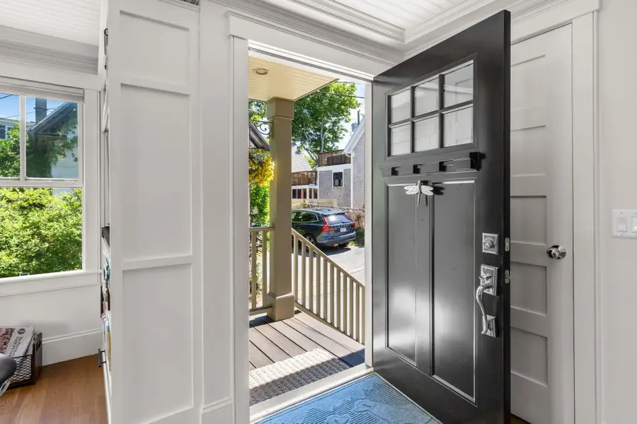 24 Cottage Street, Provincetown, MA 02657 - #3