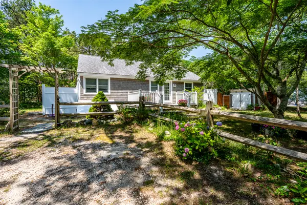 110 Wixom Avenue, Wellfleet, MA 02667