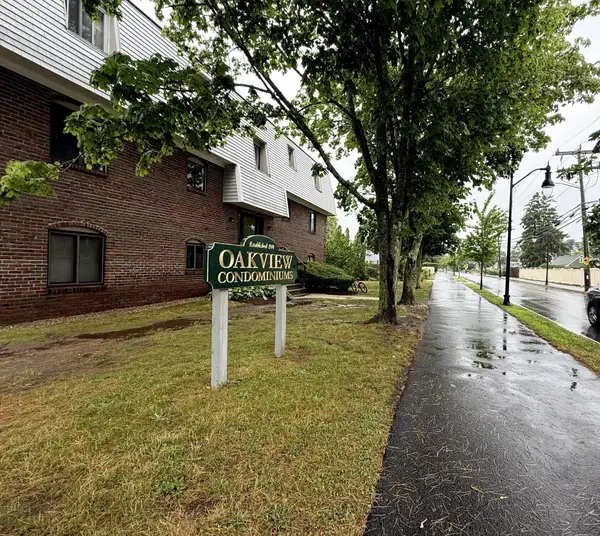 15 Oak Neck Road #APT 16 (35), Hyannis, MA 02601