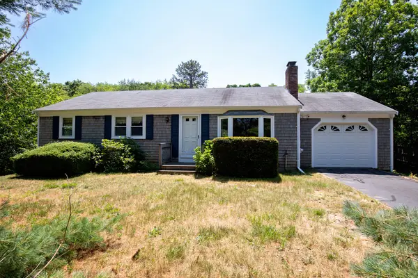 90 Village Lane, Wellfleet, MA 02667