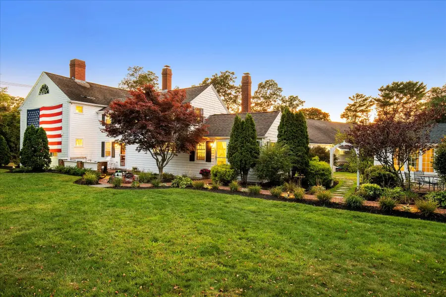 224 Waquoit Highway, Teaticket, MA 02536 - #3