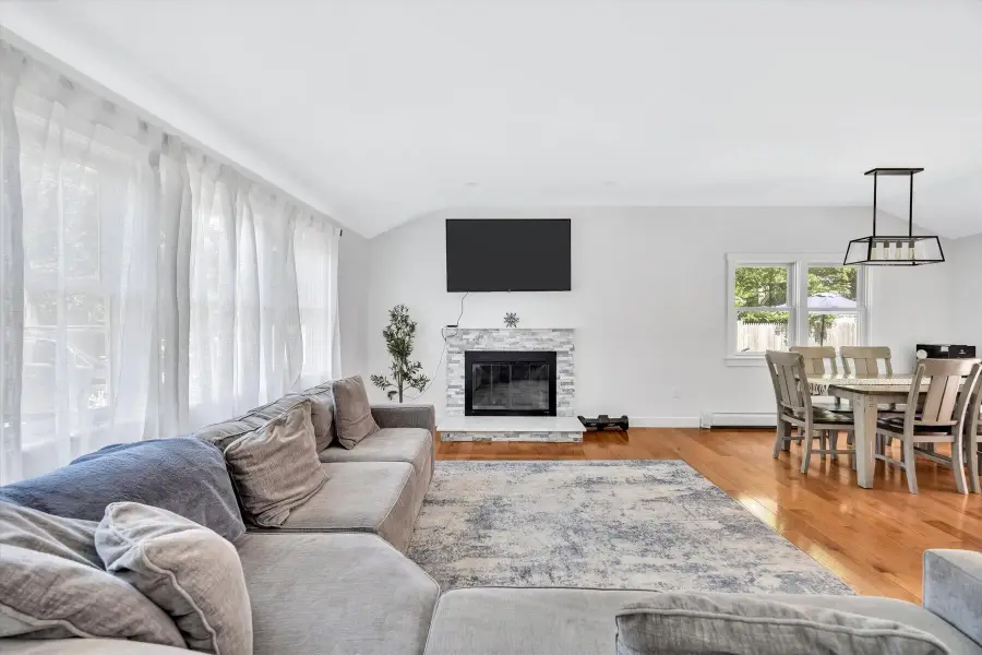 25 Nancy Lane, Hyannis, MA 02601 - #3