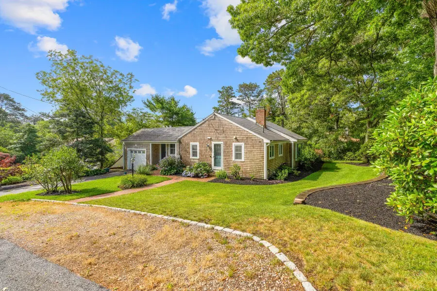 864 W Yarmouth Road, Yarmouth Port, MA 02675 - #3