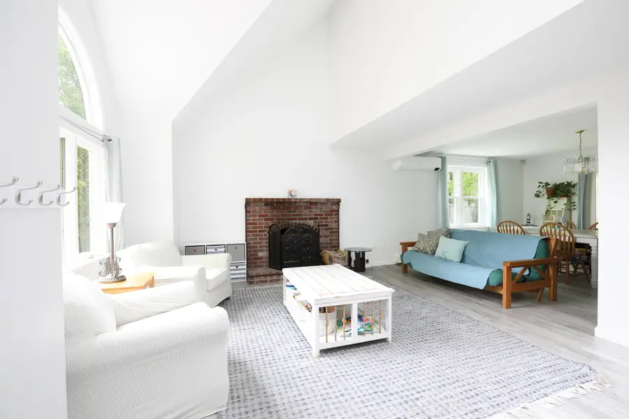 95 Rockville Avenue, Hatchville, MA 02536 - #3