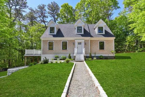 41 Little John Road, Teaticket, MA 02536