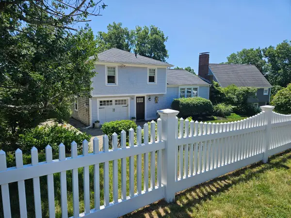 20 Burg Avenue, Sandwich, MA 02563