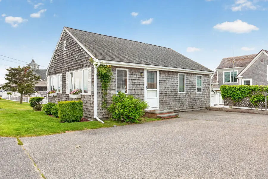424 Grand Avenue, Falmouth, MA 02540 - #2
