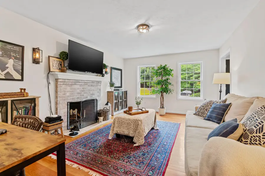 2 Ture Lane, Holbrook, MA 02343 - #3