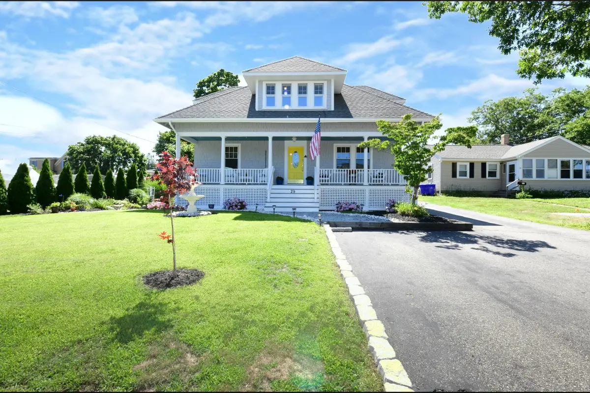 29 Lafayette Avenue, Buzzards Bay, MA 02532 - #1