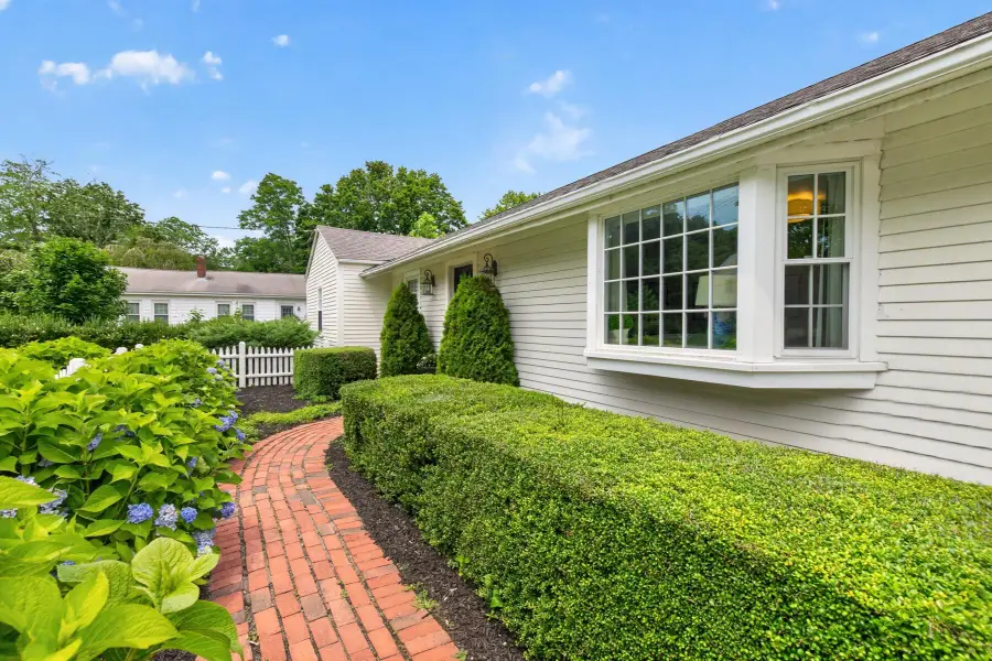 193 Main Street, Sandwich, MA 02563 - #2