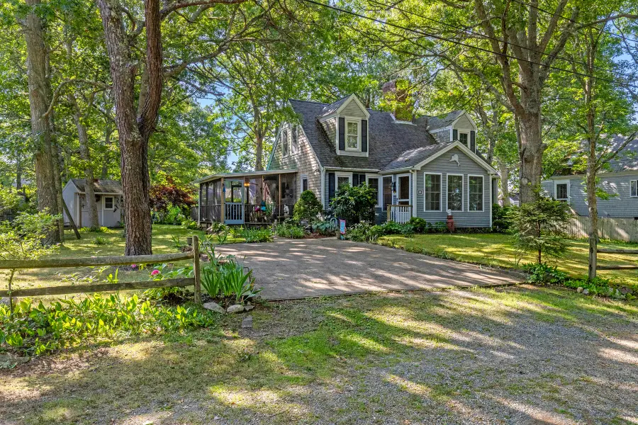 20 Park Street, West Yarmouth, MA 02673 - #3