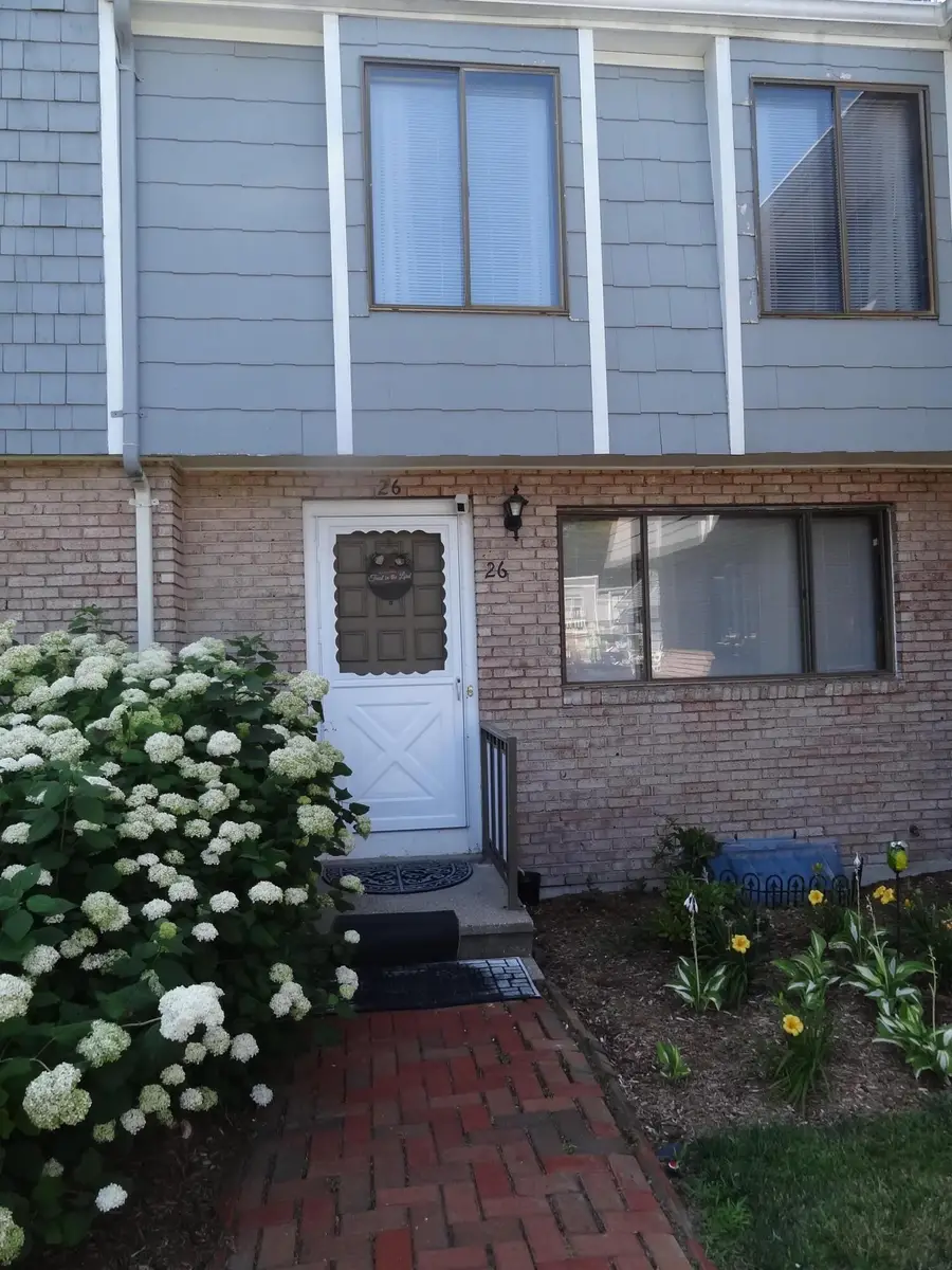329 W Main Street #APT 26, Hyannis, MA 02601 - #3