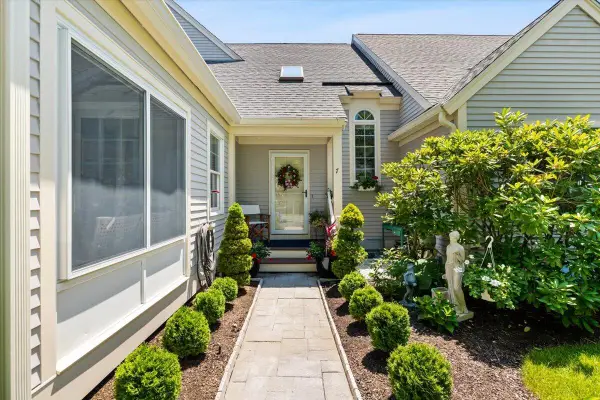 7 Gold Leaf Lane #UNIT 7, Mashpee, MA 02649