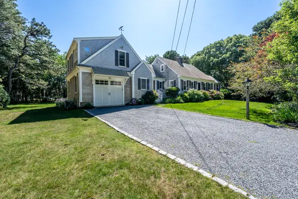 11 Barnes Lane, West Yarmouth, MA 02673