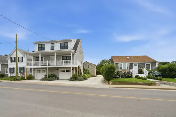 29 & 33 Lagoon Pond Road, Vineyard Haven, MA 02568