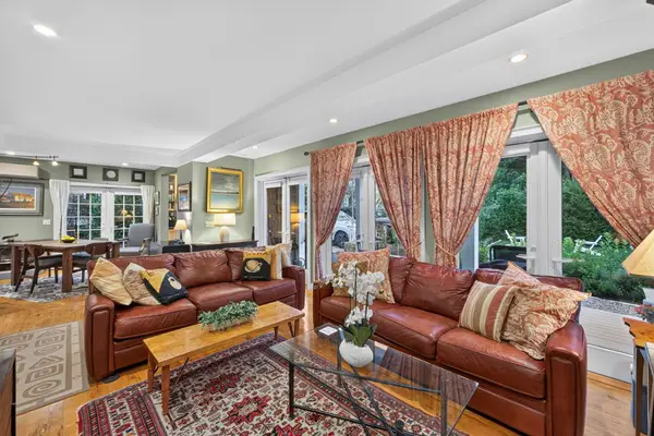 10 Snows Lane #Unit 1B, Provincetown, MA 02657
