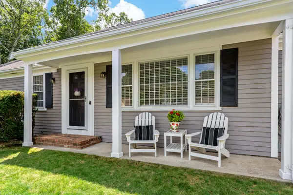 65 Kings Row Drive, East Dennis, MA 02641