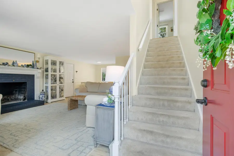 835 Old Barnstable Road, Falmouth, MA 02536 - #3