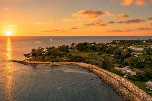 187 Penzance Road, Woods Hole, MA 02543