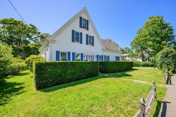 53 School Street, Hyannis, MA 02601