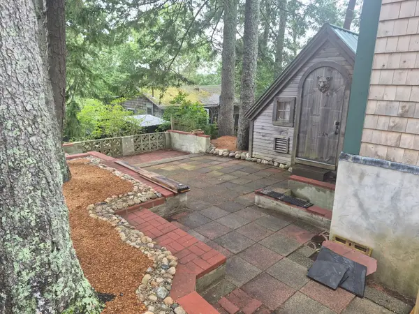 12 Hideaway Road, Buzzards Bay, MA 02532