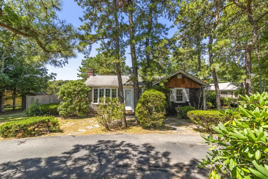 107 Shorewood Drive, Teaticket, MA 02536 - #3