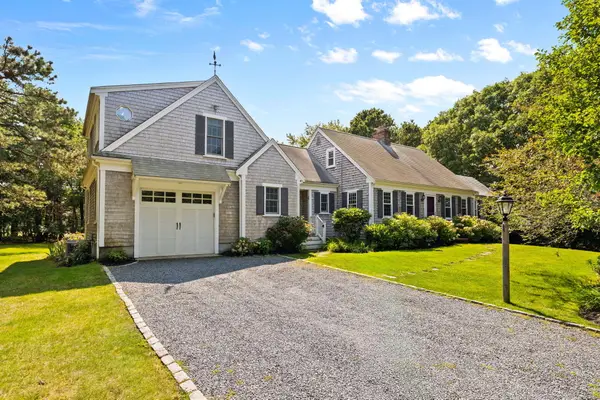 11 Barnes Lane, West Yarmouth, MA 02673