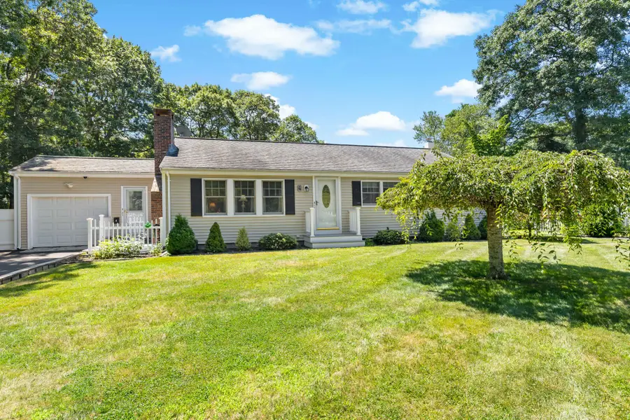 4 Deepwood Drive, East Falmouth, MA 02536 - #3