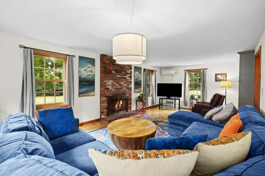 13 Bayview Avenue, Berkley, MA 02779 - #2