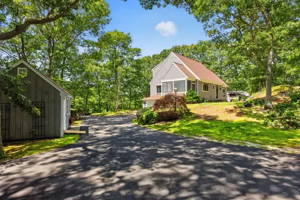 769 River Road, Marstons Mills, MA 02648