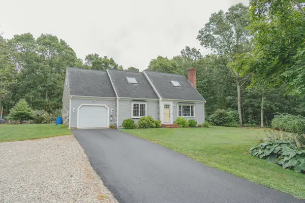 4 Kalmia Path, Sandwich, MA 02563