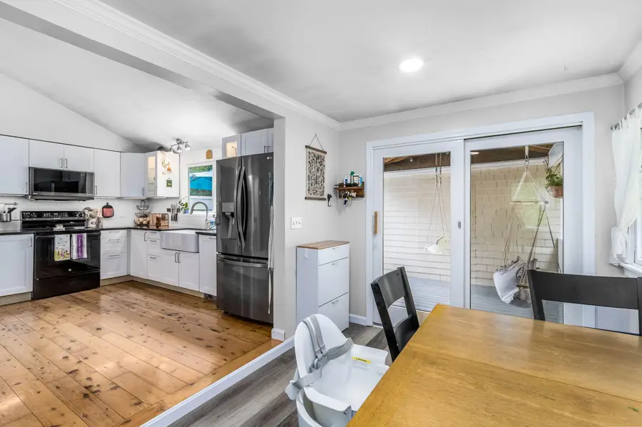23 Highview Avenue, Mashpee, MA 02649 - #3