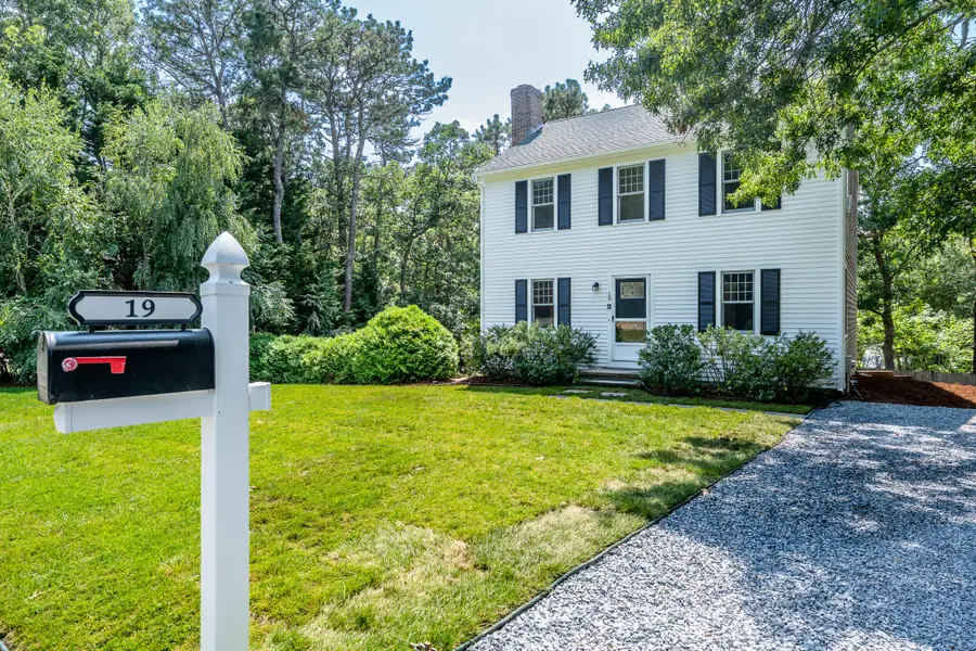 19 Waltham Circle, West Yarmouth, MA 02673 - #3