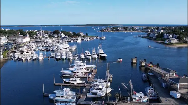 89 Lewis Bay Road #UNIT 207, Hyannis, MA 02601